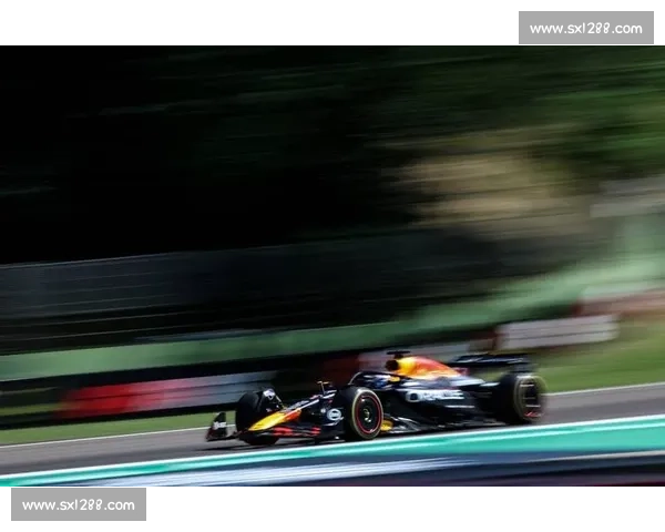 墨西哥站乱战：诺里斯登顶，维斯塔潘第三，皮亚斯特里惜败